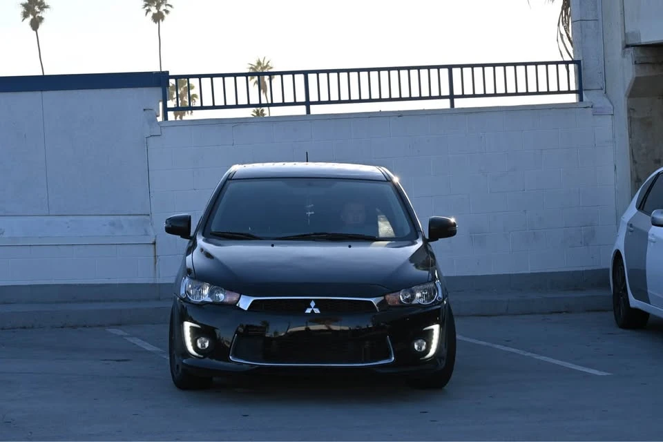 2017 Mitsubishi Lancer 10th Gen - Image 3 of 9