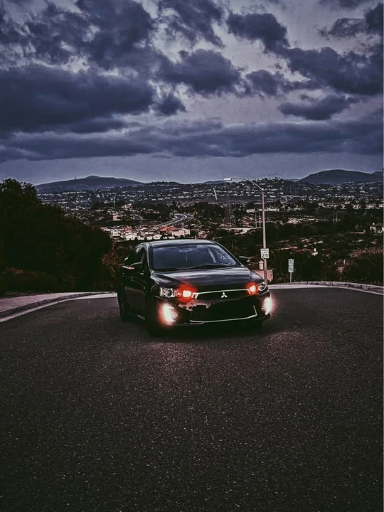 2017 Mitsubishi Lancer 10th Gen - Image 4 of 9
