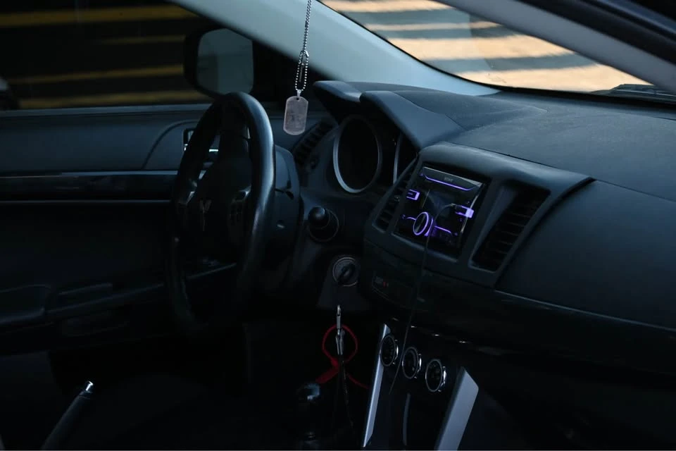 2017 Mitsubishi Lancer 10th Gen - Image 2 of 9