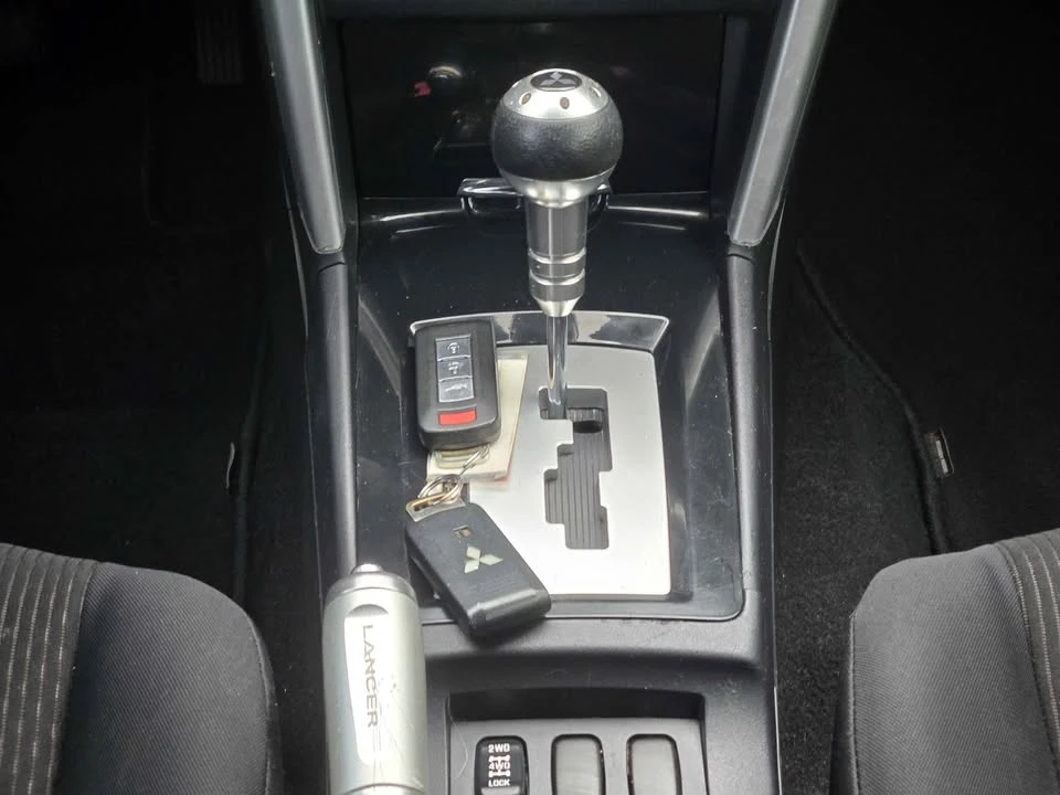 2017 Mitsubishi Lancer 10th Gen - Image 16 of 20