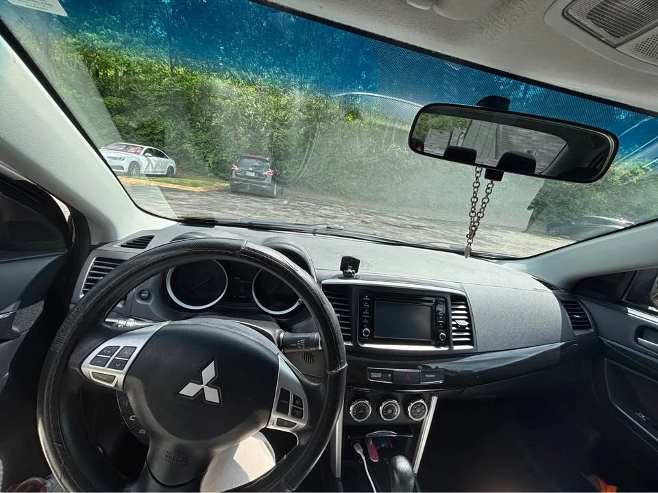 2017 Mitsubishi Lancer 9th Gen - Image 2 of 3