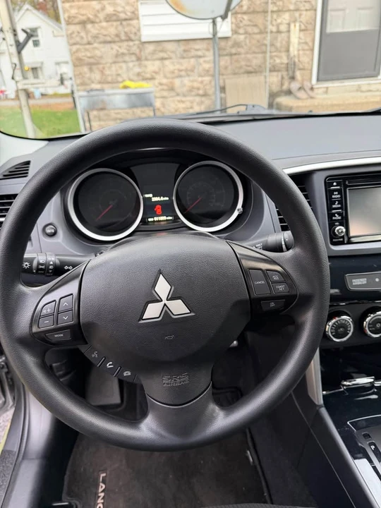 2017 Mitsubishi Lancer 10th Gen - Image 13 of 20