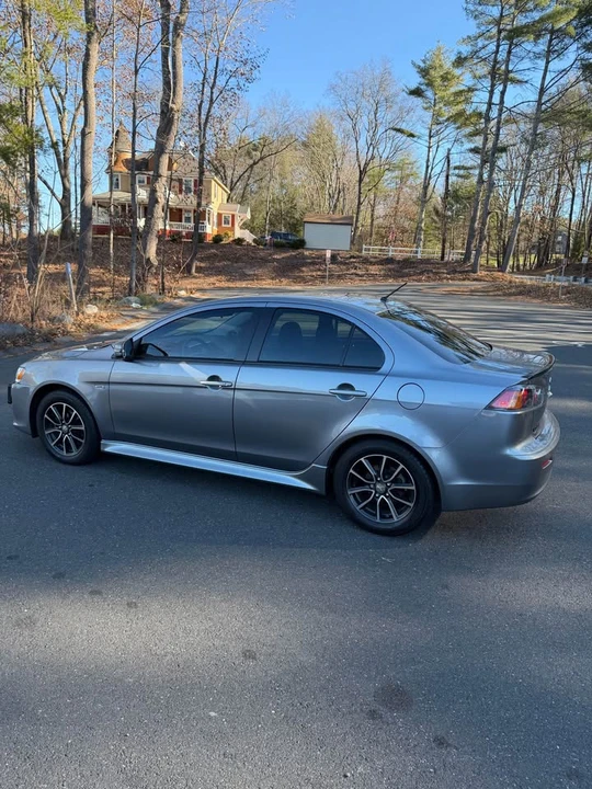 2017 Mitsubishi Lancer 10th Gen - Image 11 of 20