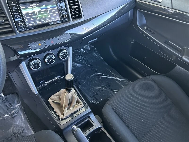 2017 Mitsubishi Lancer 10th Gen - Image 11 of 14