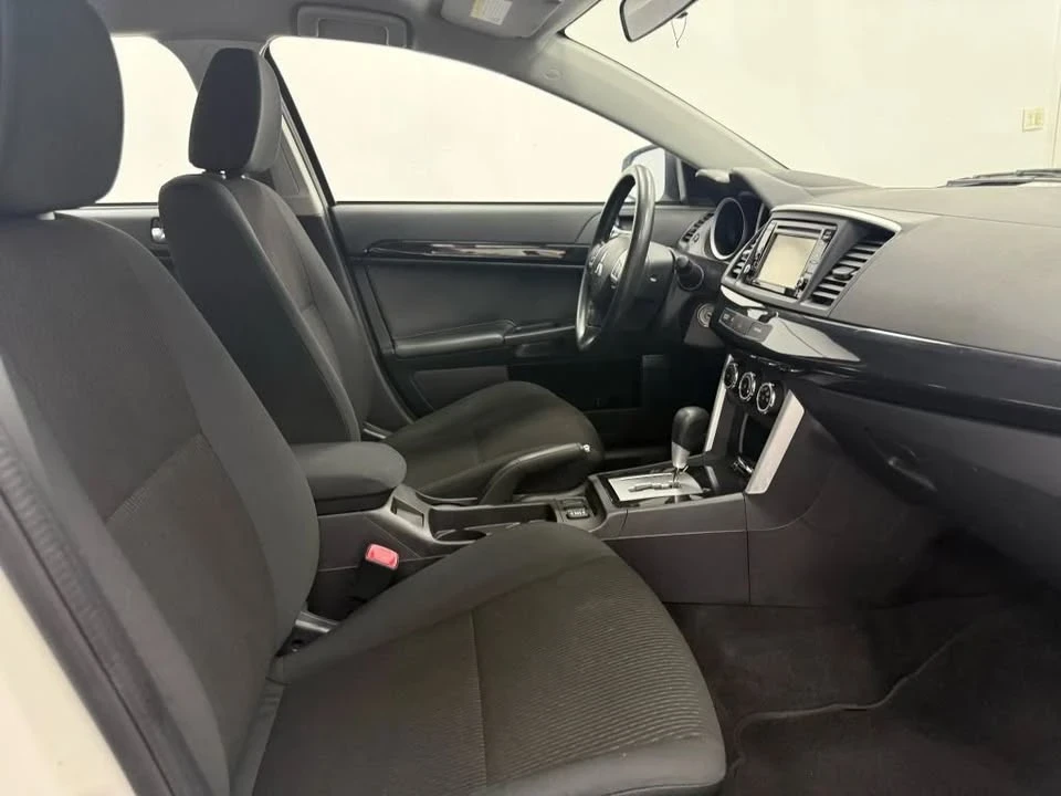 2017 Mitsubishi Lancer 10th Gen - Image 10 of 17