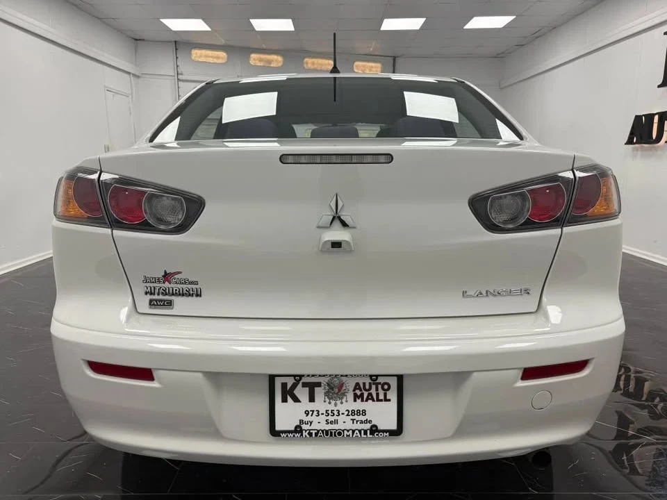 2017 Mitsubishi Lancer 10th Gen - Image 8 of 17