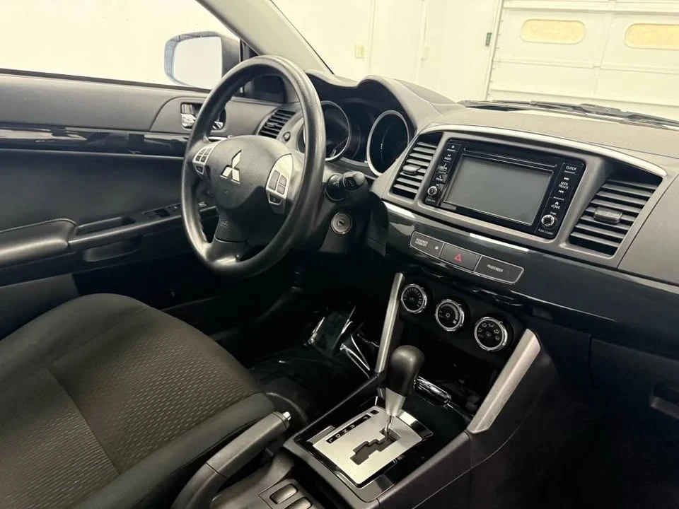2017 Mitsubishi Lancer 10th Gen - Image 13 of 17