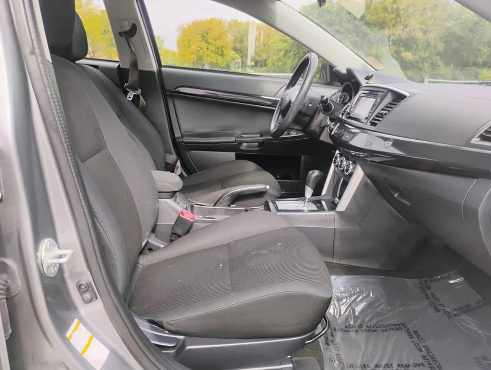 2017 Mitsubishi Lancer 10th Gen - Image 4 of 6