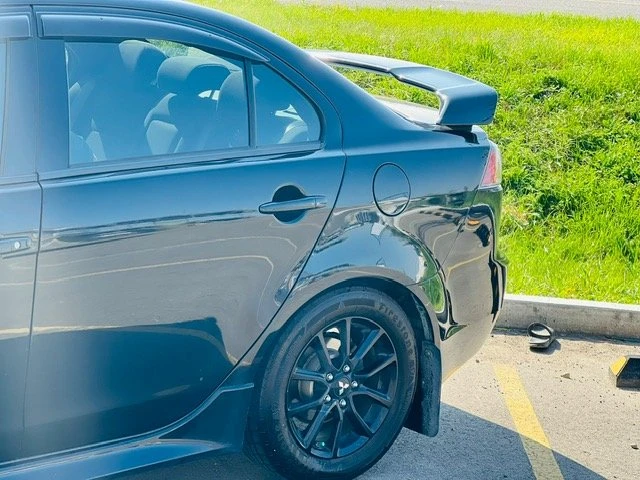 2017 Mitsubishi Lancer 10th Gen - Image 5 of 15
