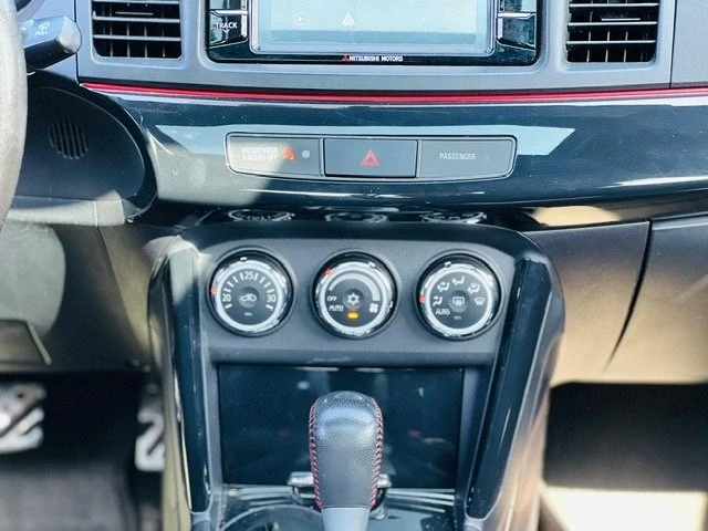 2017 Mitsubishi Lancer 10th Gen - Image 9 of 12