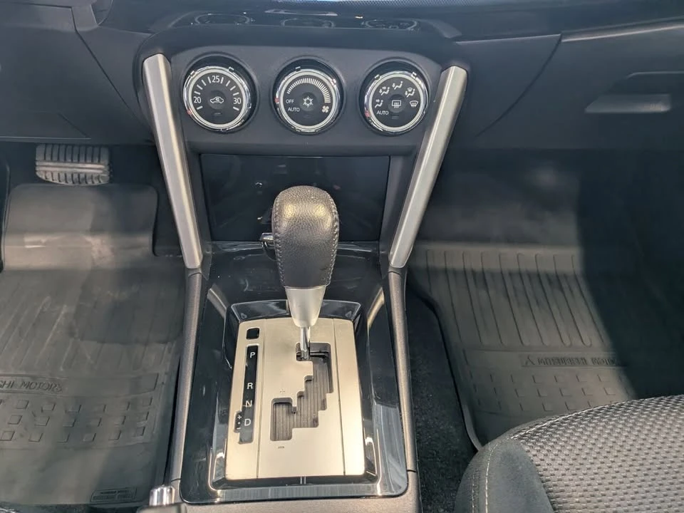 2017 Mitsubishi Lancer 9th Gen - Image 8 of 20