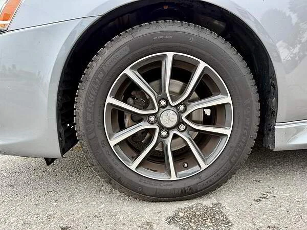 2017 Mitsubishi Lancer 10th Gen - Image 9 of 19