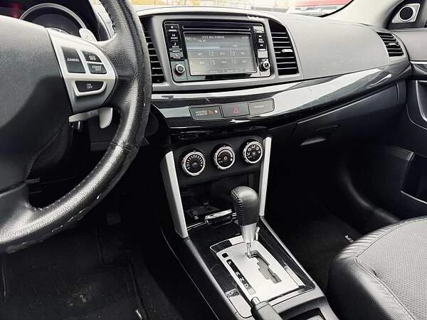 2017 Mitsubishi Lancer 10th Gen - Image 17 of 19