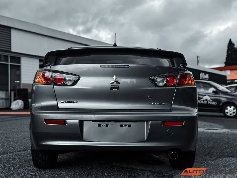 2017 Mitsubishi Lancer 10th Gen - Image 8 of 17