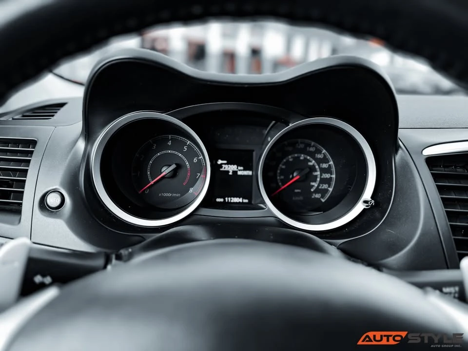 2017 Mitsubishi Lancer 10th Gen - Image 14 of 17
