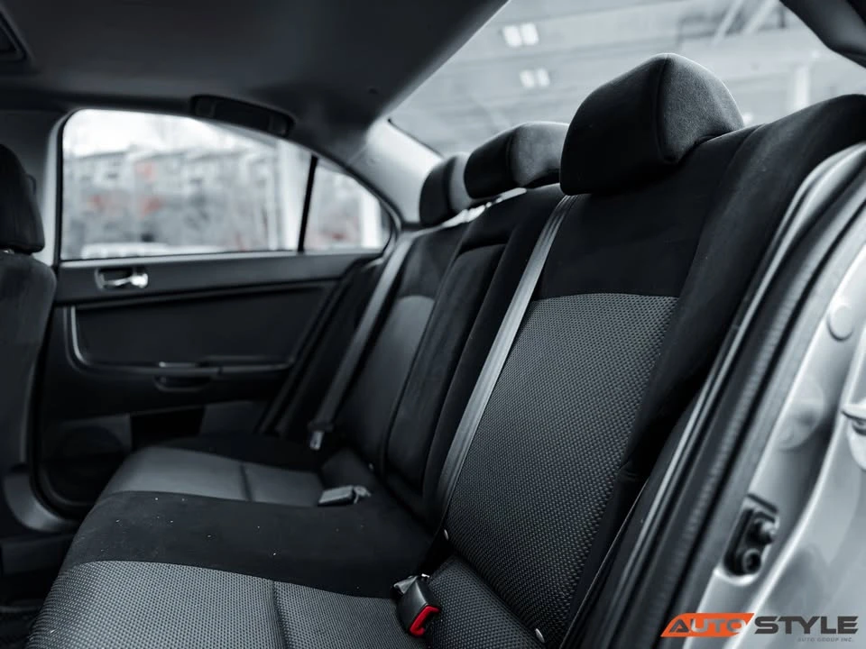 2017 Mitsubishi Lancer 10th Gen - Image 12 of 17