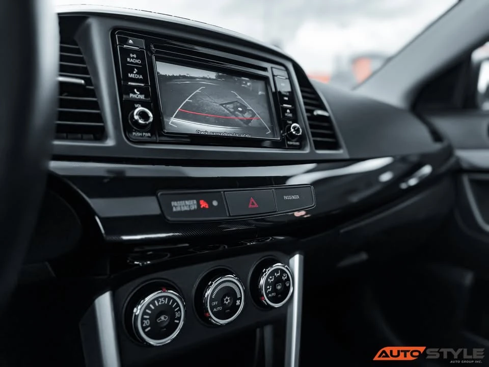 2017 Mitsubishi Lancer 10th Gen - Image 16 of 17