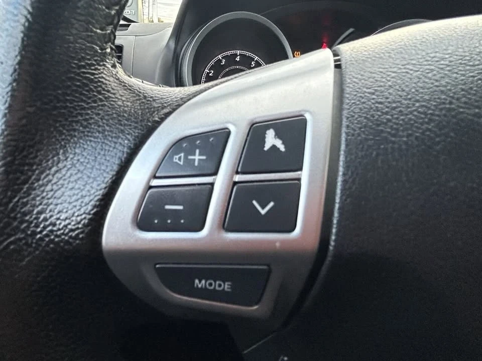 2017 Mitsubishi Lancer 10th Gen - Image 18 of 19