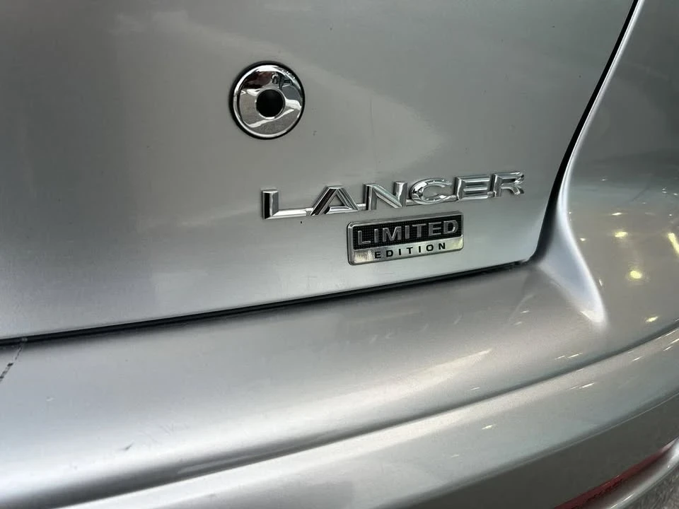 2017 Mitsubishi Lancer 10th Gen - Image 5 of 19