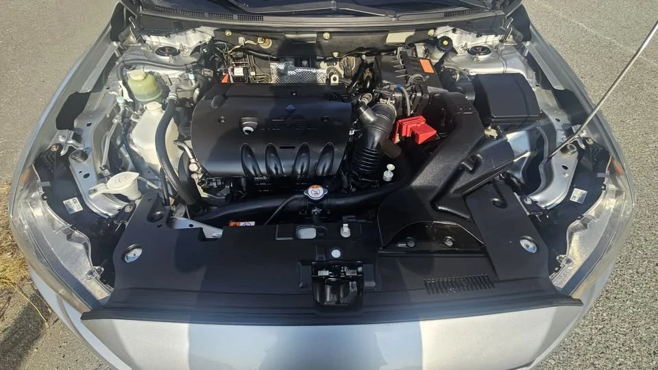 2017 Mitsubishi Lancer 10th Gen - Image 9 of 16