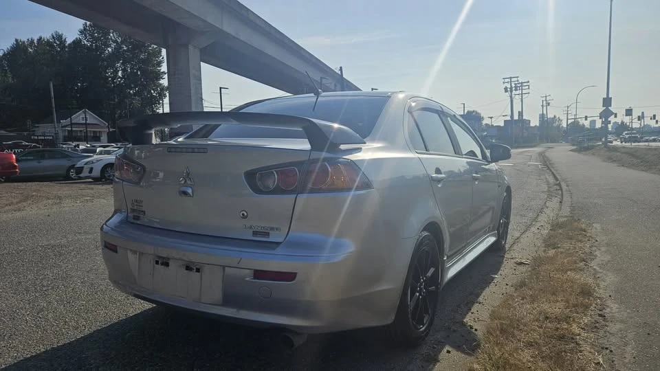 2017 Mitsubishi Lancer 10th Gen - Image 5 of 16