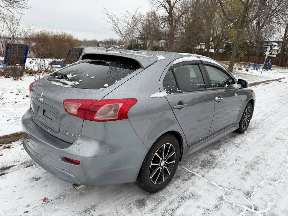 2017 Mitsubishi Lancer 10th Gen - Image 6 of 10