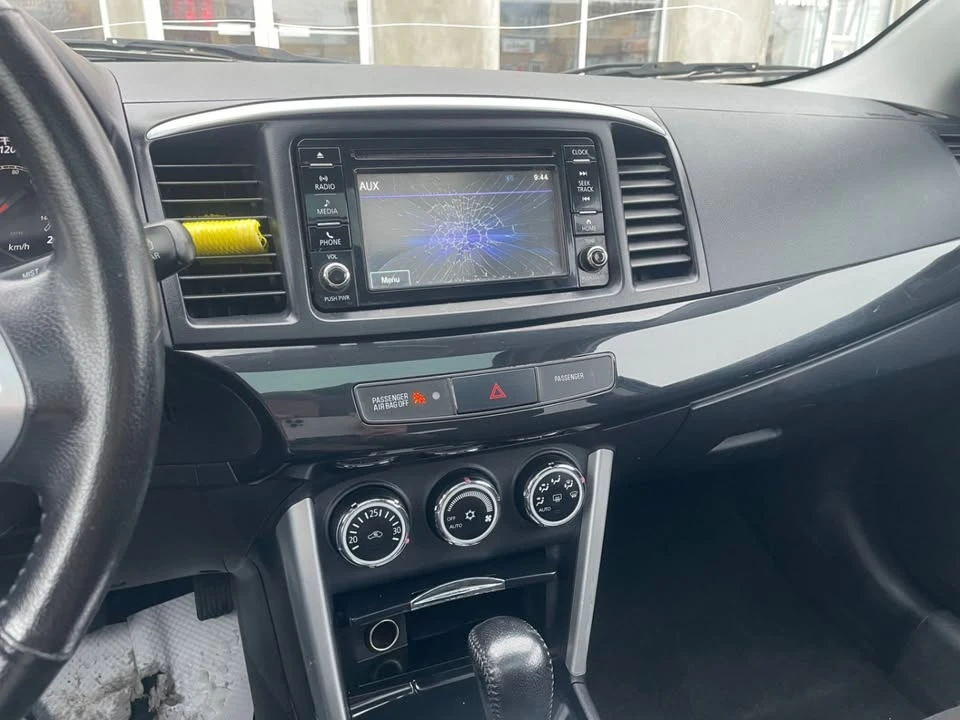 2017 Mitsubishi Lancer 10th Gen - Image 8 of 16