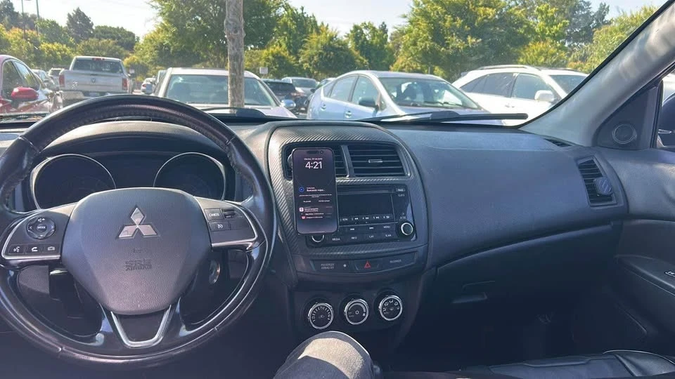 2017 Mitsubishi Outlander - Image 7 of 8
