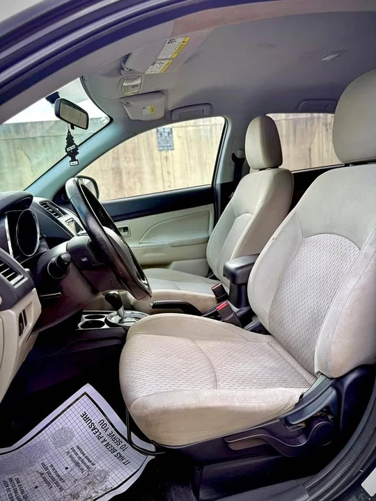 2017 Mitsubishi Outlander - Image 12 of 12