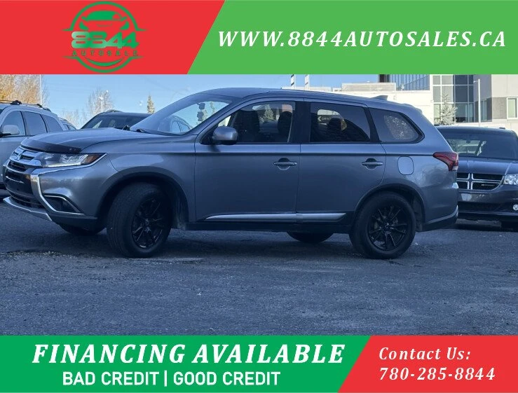 2017 Mitsubishi Outlander - Image 2 of 15