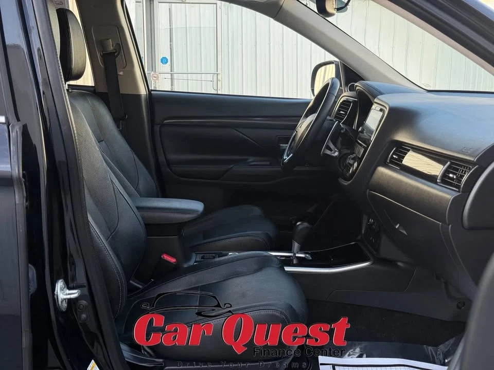 2017 Mitsubishi Outlander - Image 20 of 20