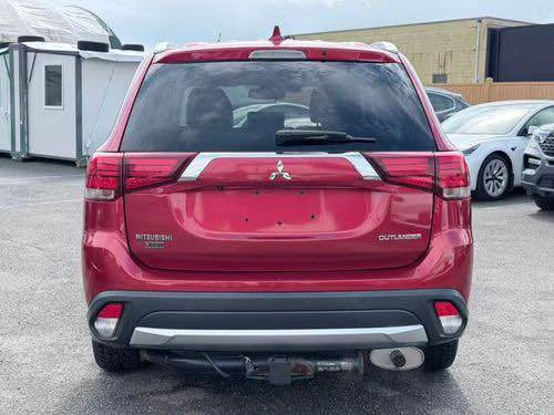 2017 Mitsubishi Outlander - Image 4 of 12