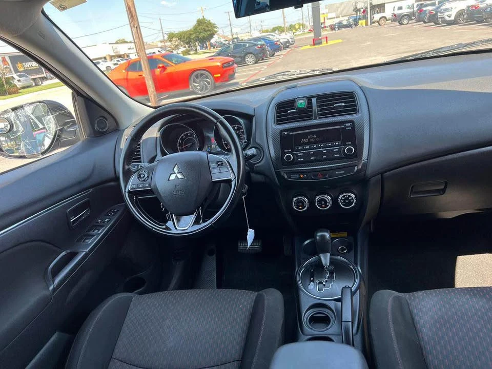 2017 Mitsubishi Outlander - Image 7 of 7