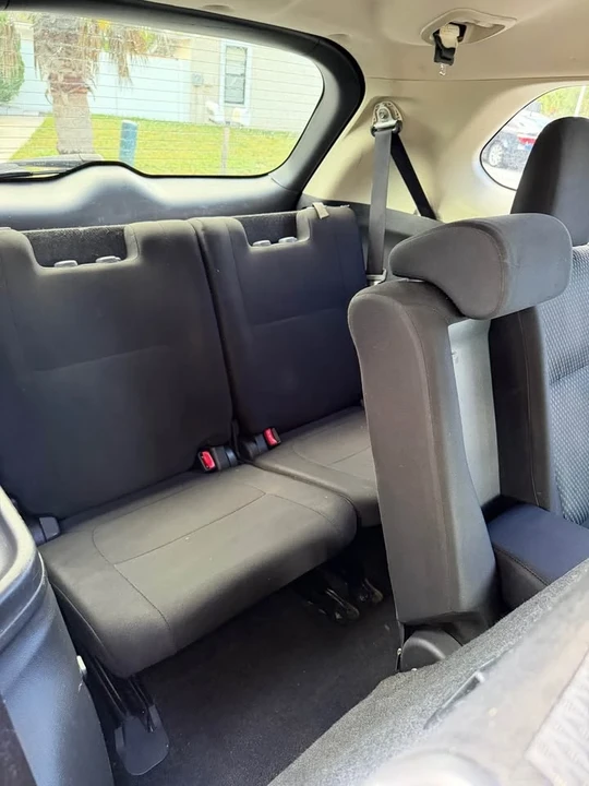 2017 Mitsubishi Outlander - Image 10 of 11