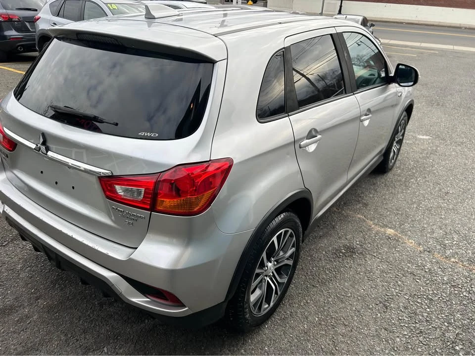 2017 Mitsubishi Outlander - Image 5 of 12