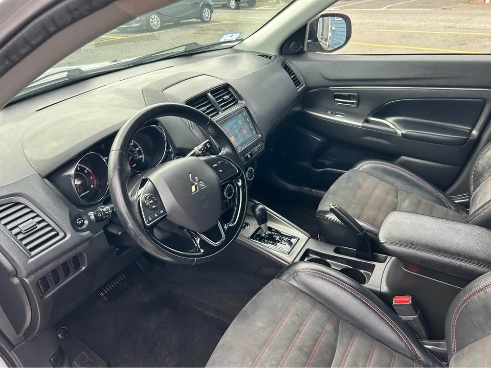 2017 Mitsubishi Outlander - Image 7 of 12