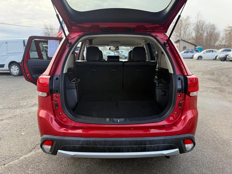 2017 Mitsubishi Outlander - Image 15 of 15