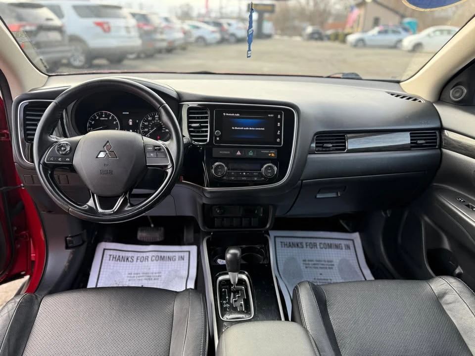 2017 Mitsubishi Outlander - Image 12 of 15