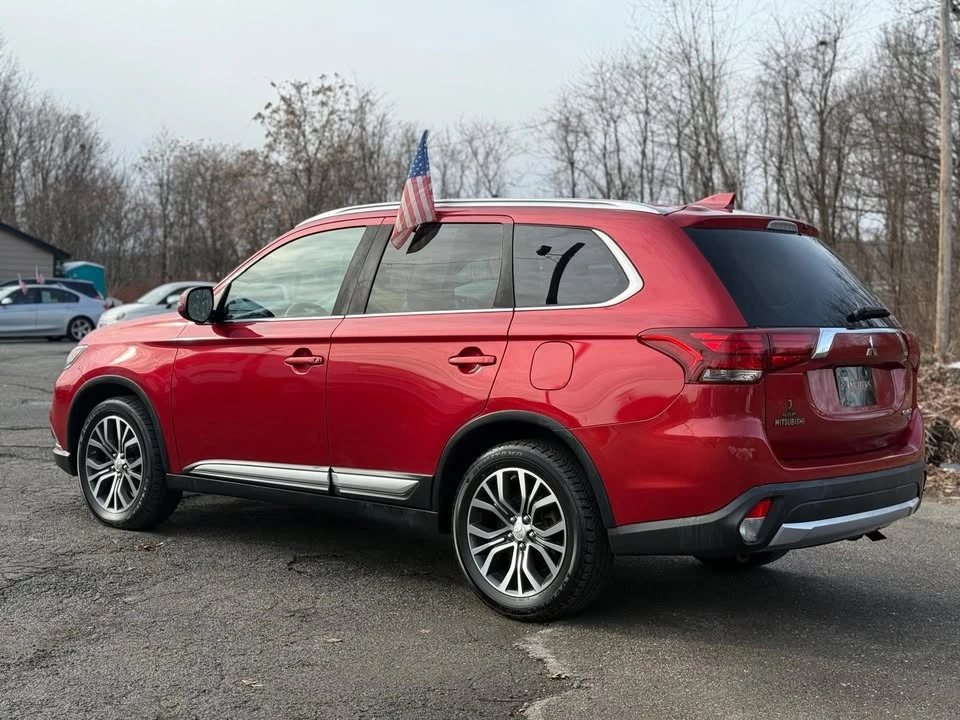 2017 Mitsubishi Outlander - Image 6 of 15