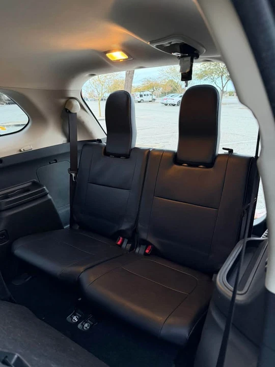 2017 Mitsubishi Outlander - Image 18 of 19