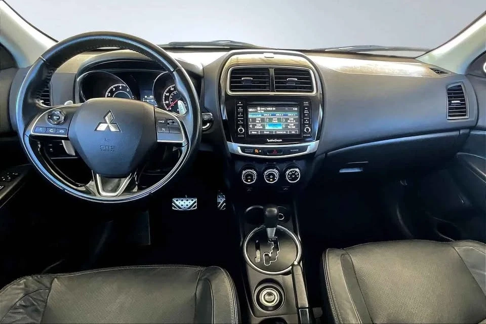 2017 Mitsubishi Outlander - Image 6 of 19