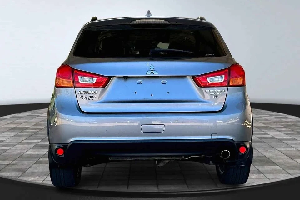 2017 Mitsubishi Outlander - Image 4 of 19