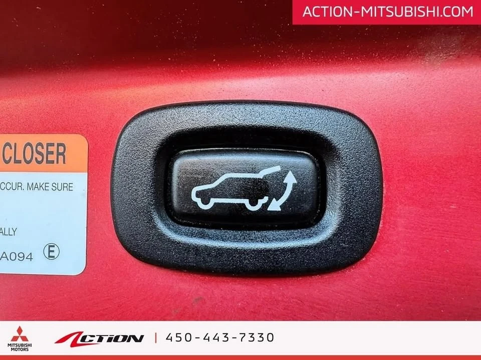 2017 Mitsubishi Outlander - Image 18 of 20