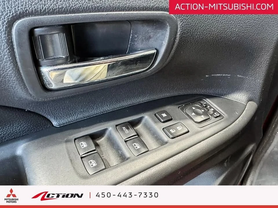 2017 Mitsubishi Outlander - Image 10 of 20