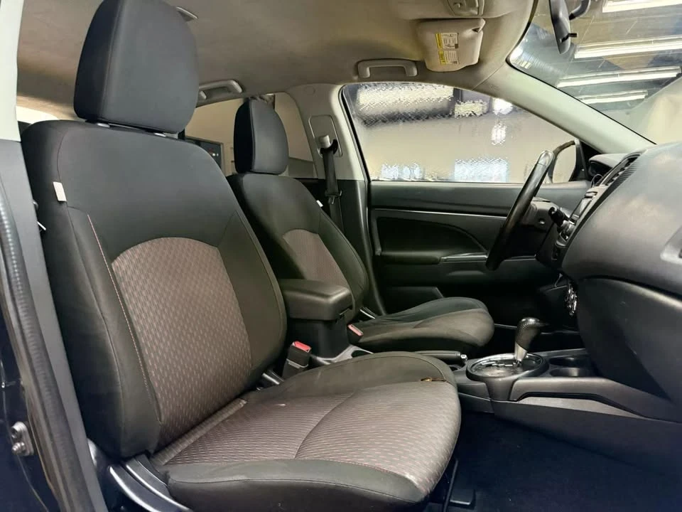 2017 Mitsubishi Outlander - Image 16 of 19