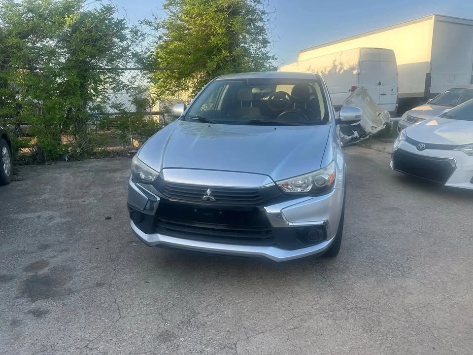2017 Mitsubishi Outlander - Image 7 of 7