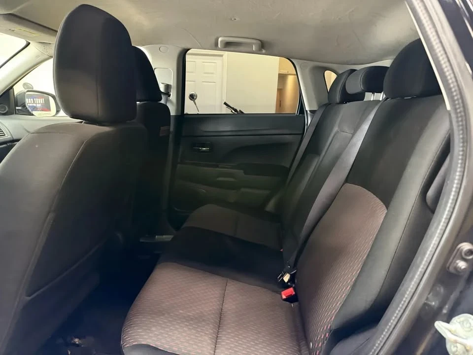 2017 Mitsubishi Outlander - Image 11 of 19