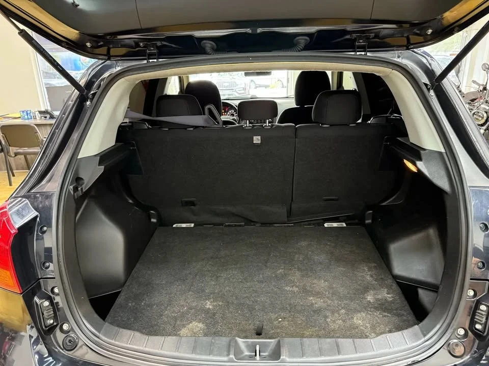 2017 Mitsubishi Outlander - Image 18 of 19
