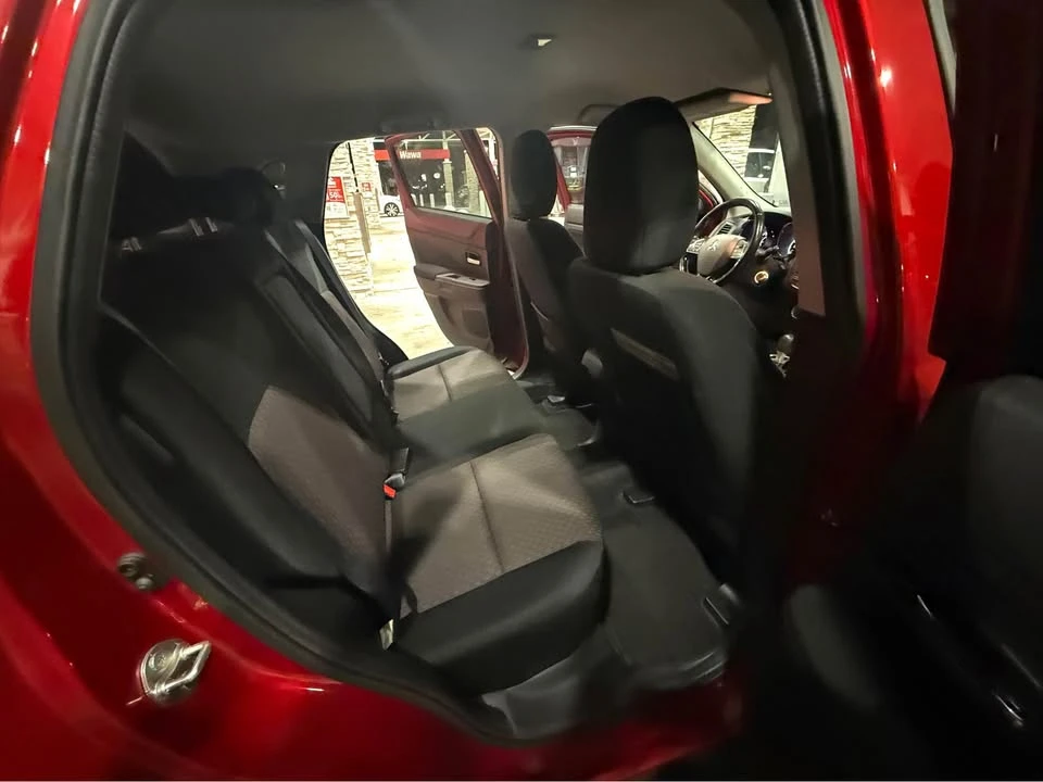 2017 Mitsubishi Outlander - Image 14 of 16