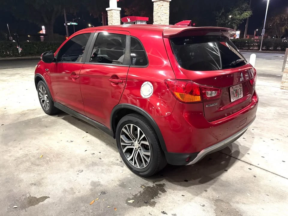 2017 Mitsubishi Outlander - Image 5 of 16